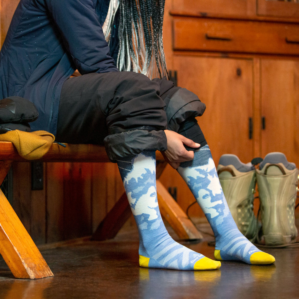 Darn Tough Women's Yeti Over-the-Calf Lightweight Ski & Snowboard Sock 2026