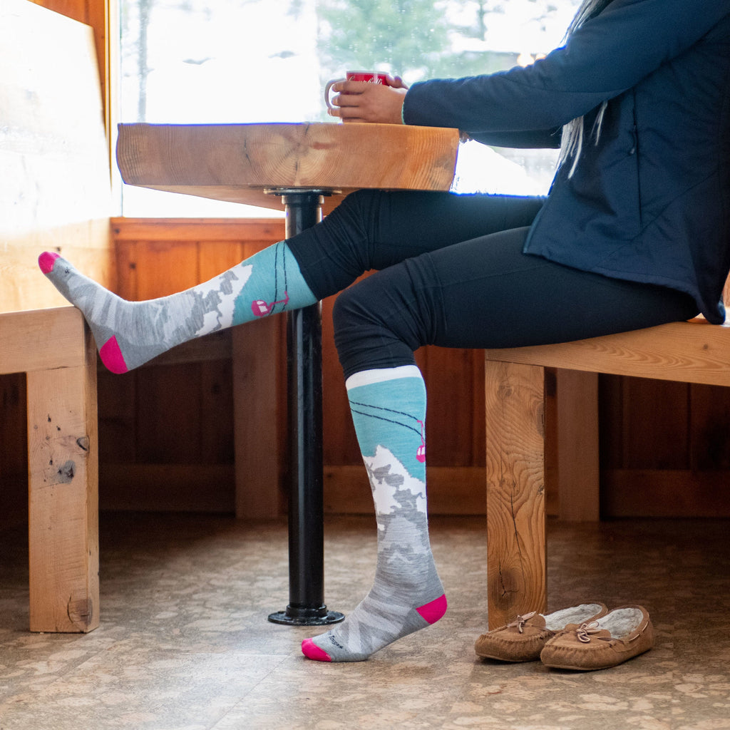 Darn Tough Women's Yeti Over-the-Calf Midweight Ski & Snowboard Sock 2026