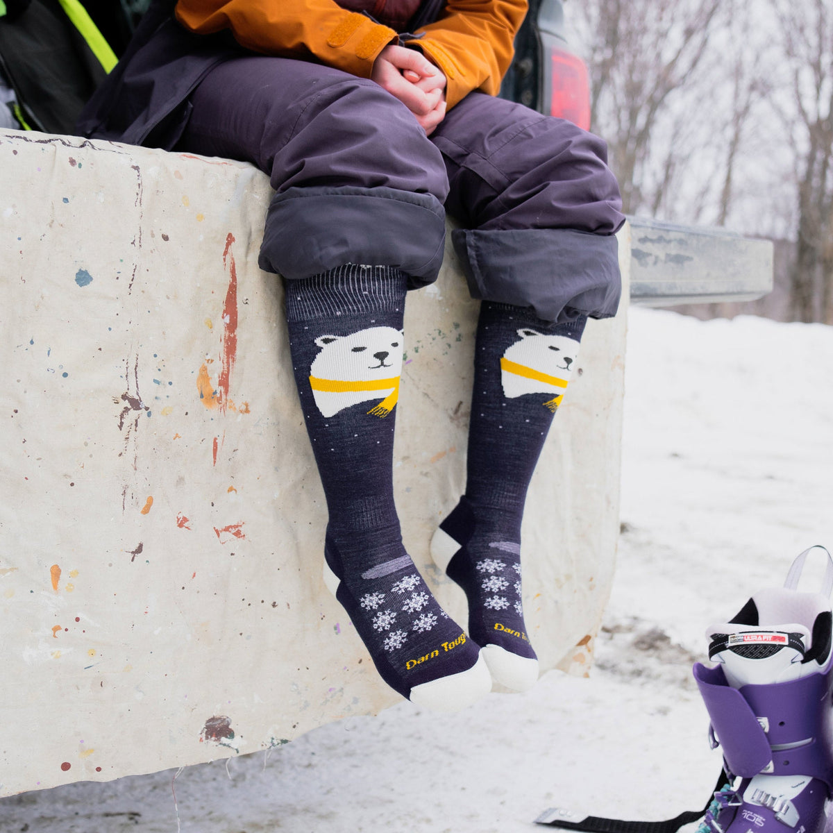 Darn Tough Kids Polar Bear Over-the-Calf Midweight Ski & Snowboard Socks