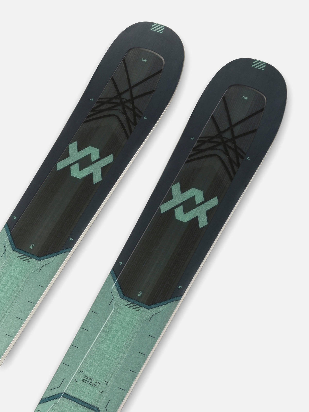 Volkl Mantra 84 Unisex Skis 2027